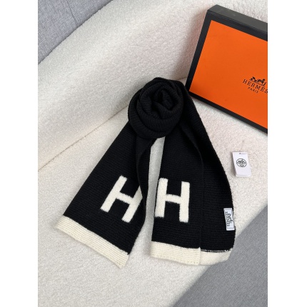 New Arrivals Heremes Cashmere Scarf in 200383