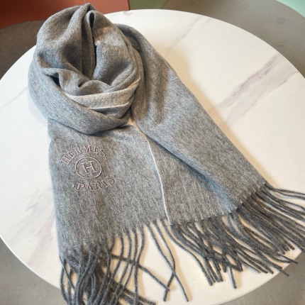 New Arrivals Heremes Cashmere Scarf in 200411
