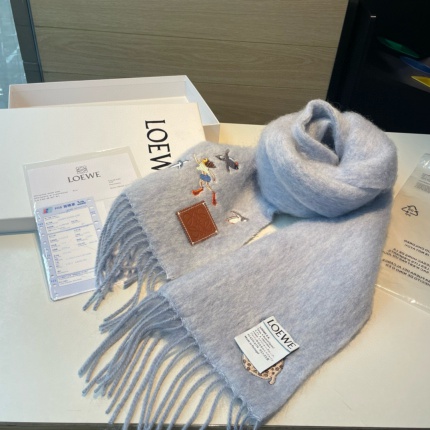New Arrivals Loewe Cashmere Scarf in 200418