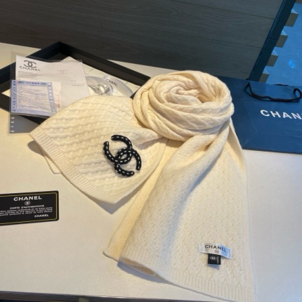 New Arrivals Chanel Cashmere Scarf  in 200491