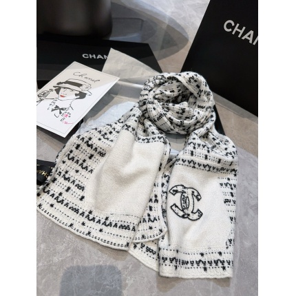 New Arrivals Chanel Cashmere Scarf  in 200495
