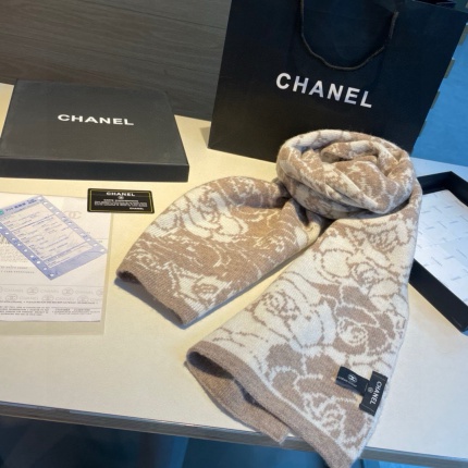 New Arrivals Chanel Cashmere Scarf  in 200504