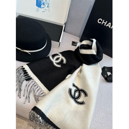 New Arrivals Chanel Cashmere Scarf  in 200515