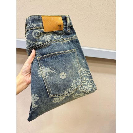 New Arrivals High quality Louis Vuitton Jeans For Men in 200588