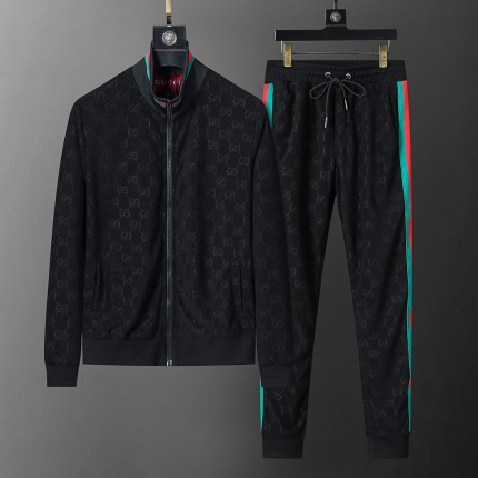 New Arrivals Gucci Tracksuits For Men in 200754