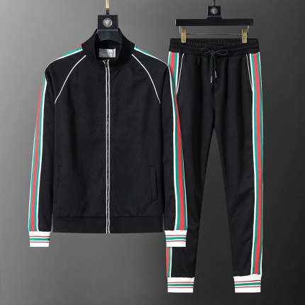New Arrivals Gucci Tracksuits For Men in 200760