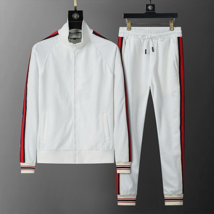 New Arrivals Gucci Tracksuits For Men in 200761