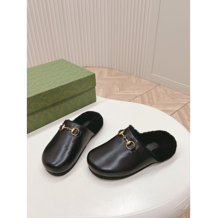 New Arrivals Gucci Fur Slippers For Women in 200793