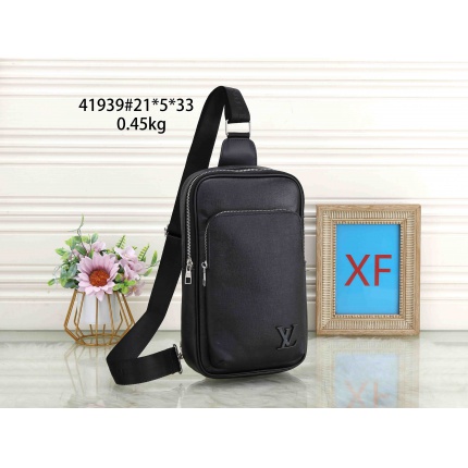 Louis Vuitton Cross Bags Men in 200879