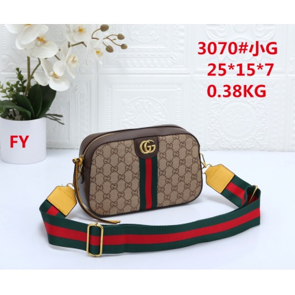 Gucci Cross Bags in 201005