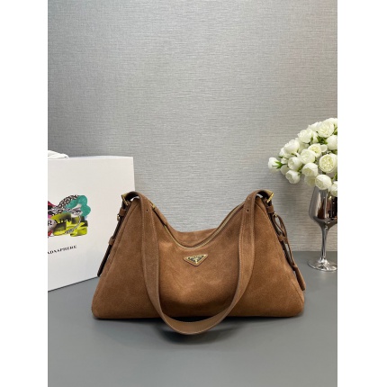 New Arrivals Prada Handbags For Women in 201219