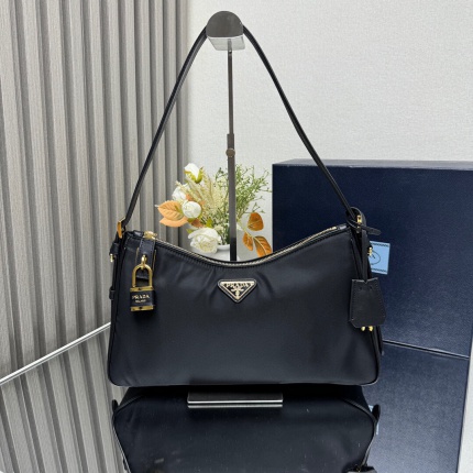 New Arrivals Prada Handbags For Women in 201223