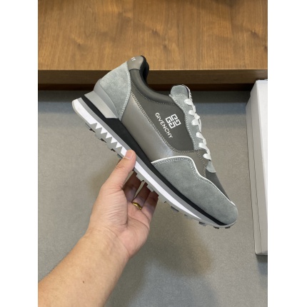 New Arrivals High quality Givenchy Sneakers For Men in 201299
