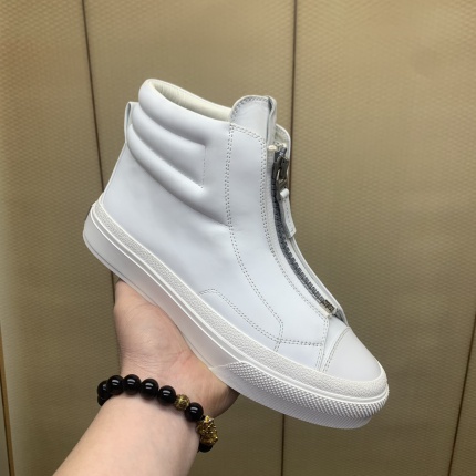 New Arrivals High quality Givenchy Sneakers For Men in 201300