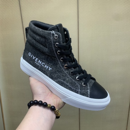 New Arrivals High quality Givenchy Sneakers For Men in 201302