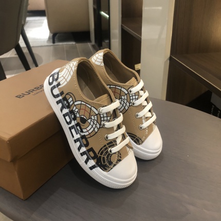New Arrivals Burberry Kids Shoes in 201670