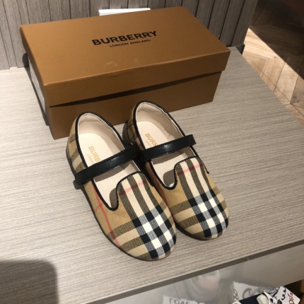 New Arrivals Burberry Kids Shoes in 201674