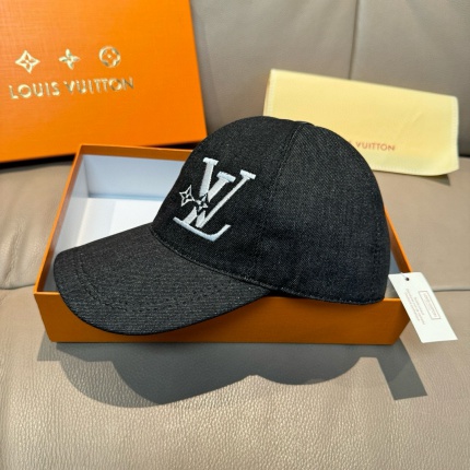 New Arrivals Louis Vuitton AAA quality Hats in 201767