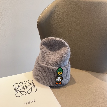 New Arrivals Louis Vuitton AAA quality Beanie in 201810