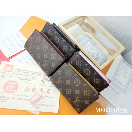 New Arrivals Louis Vuitton AAA quality Wallets in 201875