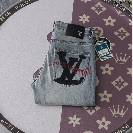New Arrivals Louis Vuitton Jeans For Men in 202056