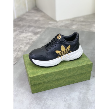 Gucci Casual Shoes For Men in 202091