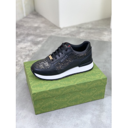 Gucci Casual Shoes For Men in 202104