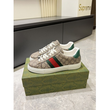 Gucci Casual Shoes For Men in 202114