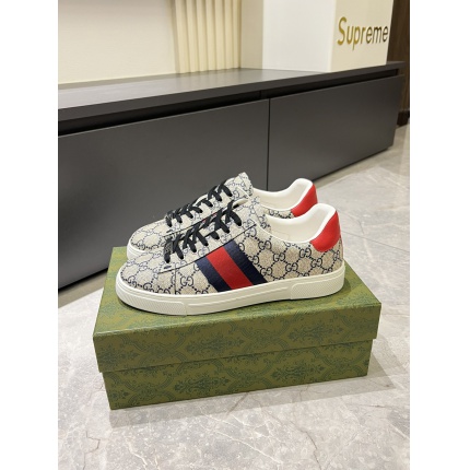 Gucci Casual Shoes For Men in 202115