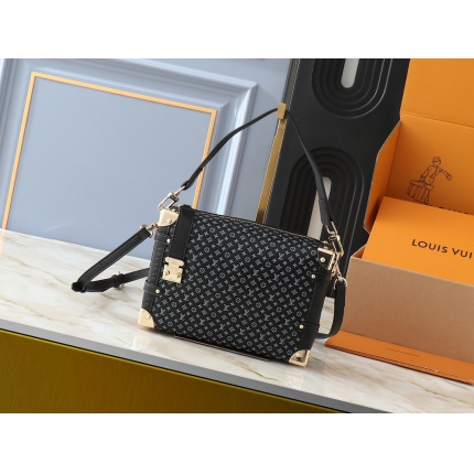 Louis Vuitton AAA quality Mini Handbags in 202134