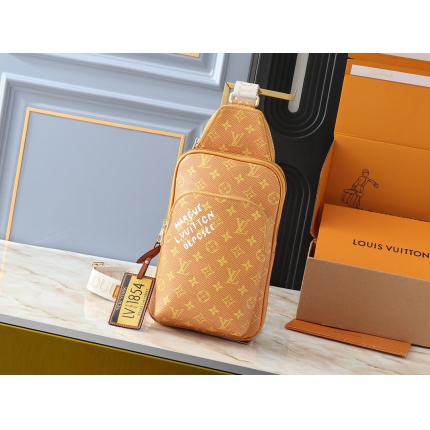 Louis Vuitton AAA quality CrossBody Bags in 202145