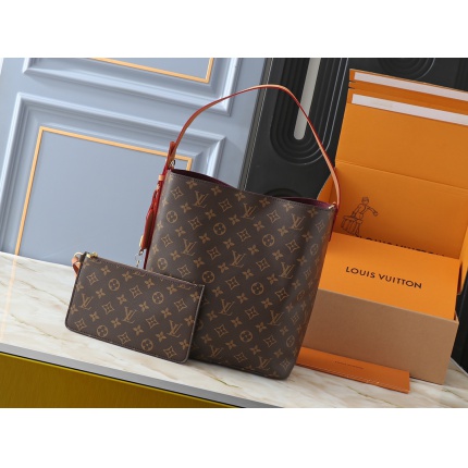 Louis Vuitton AAA quality Handbags in 202170