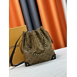 Louis Vuitton AAA quality Handbags in 202182