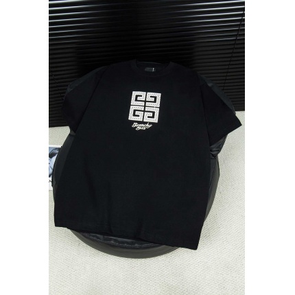 Givenchy T-Shirts for Men in 202291