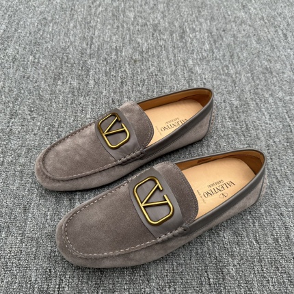 New Arrivals Valentino Real leather Loafers For Men  in 202453