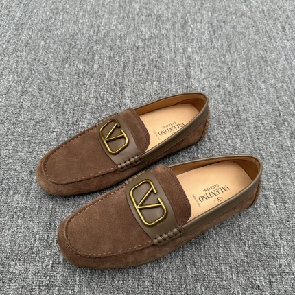 New Arrivals Valentino Real leather Loafers For Men  in 202454