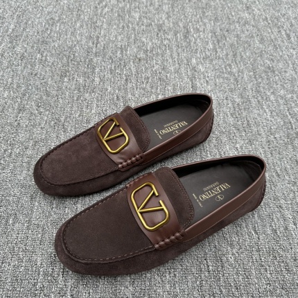 New Arrivals Valentino Real leather Loafers For Men  in 202455