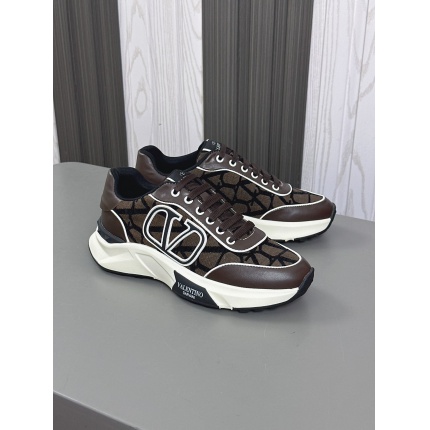 New Arrivals Valentino Top quality Sneakers For Men  in 202466