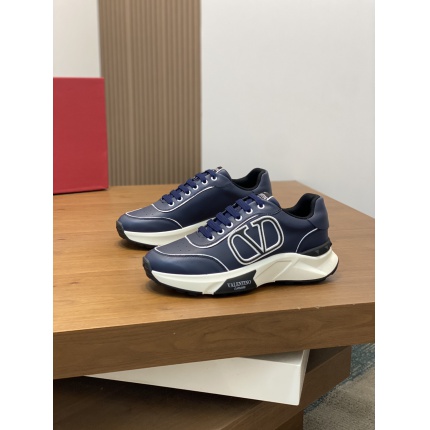 New Arrivals Valentino Top quality Sneakers For Men  in 202473