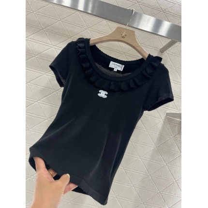 New Arrivals Chanel T-Shirts For Women in 202552