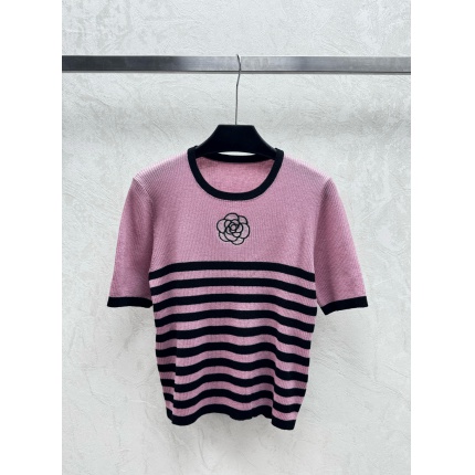 New Arrivals Chanel T-Shirts For Women in 202567