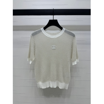 New Arrivals Chanel T-Shirts For Women in 202568