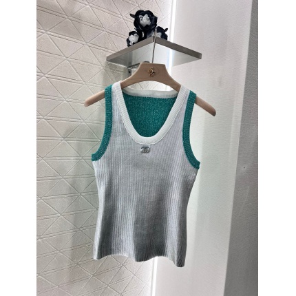 New Arrivals Chanel T-Shirts For Women in 202572