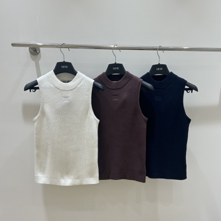 New Arrivals MiuMiu T-Shirts For Women in 202577