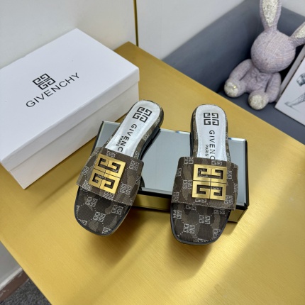 New Arrivals Givenchy Slippers For Women in 202584