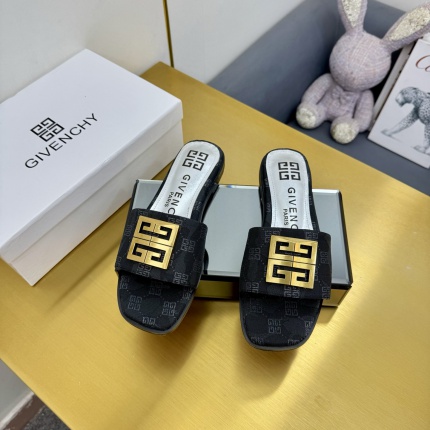 New Arrivals Givenchy Slippers For Women in 202585