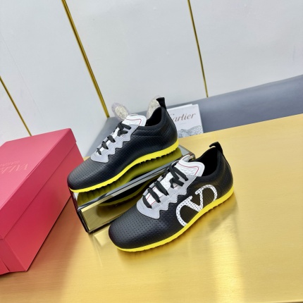 New Arrivals Valentino Training Shoes Size 36-45 in 202589