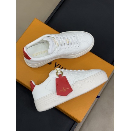 New Arrivals Louis Vuitton Sneakers For Women in 202599