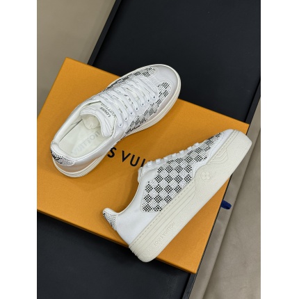 New Arrivals Louis Vuitton Sneakers For Women in 202602
