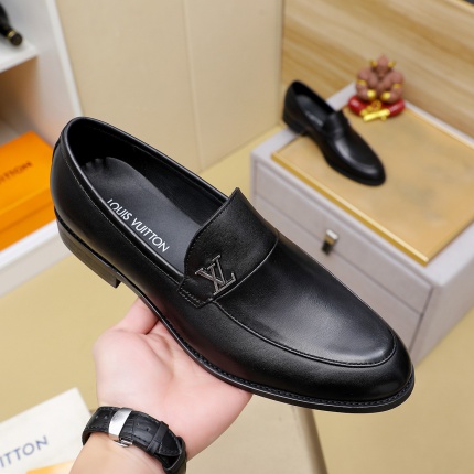 New Arrivals Louis Vuitton Dress Shoes For Men in 202621